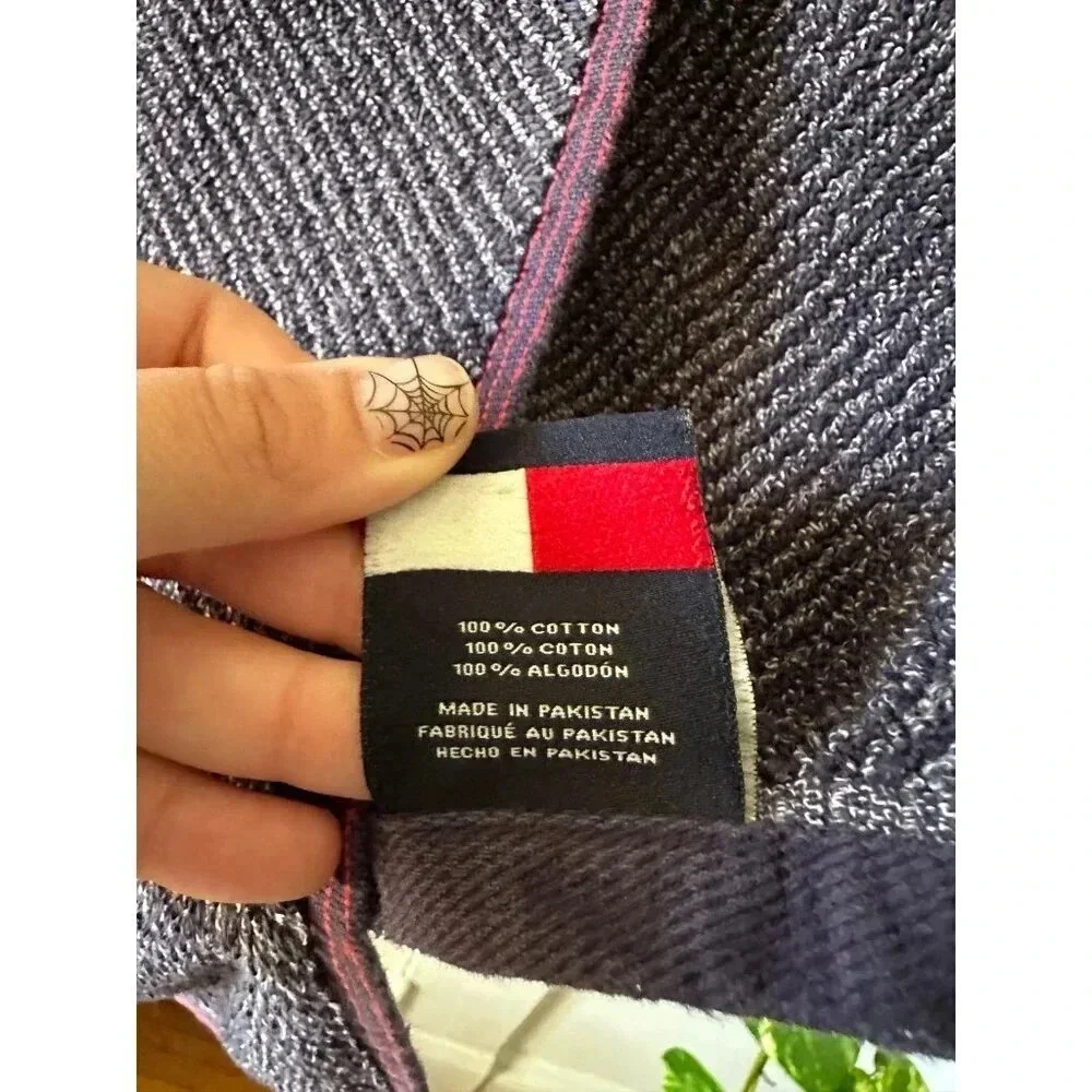 Tommy Hilfiger 100% cotton towel
